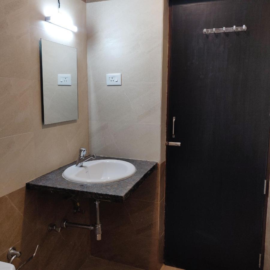 Studio Apartment By Leela Homes Arpora Ngoại thất bức ảnh